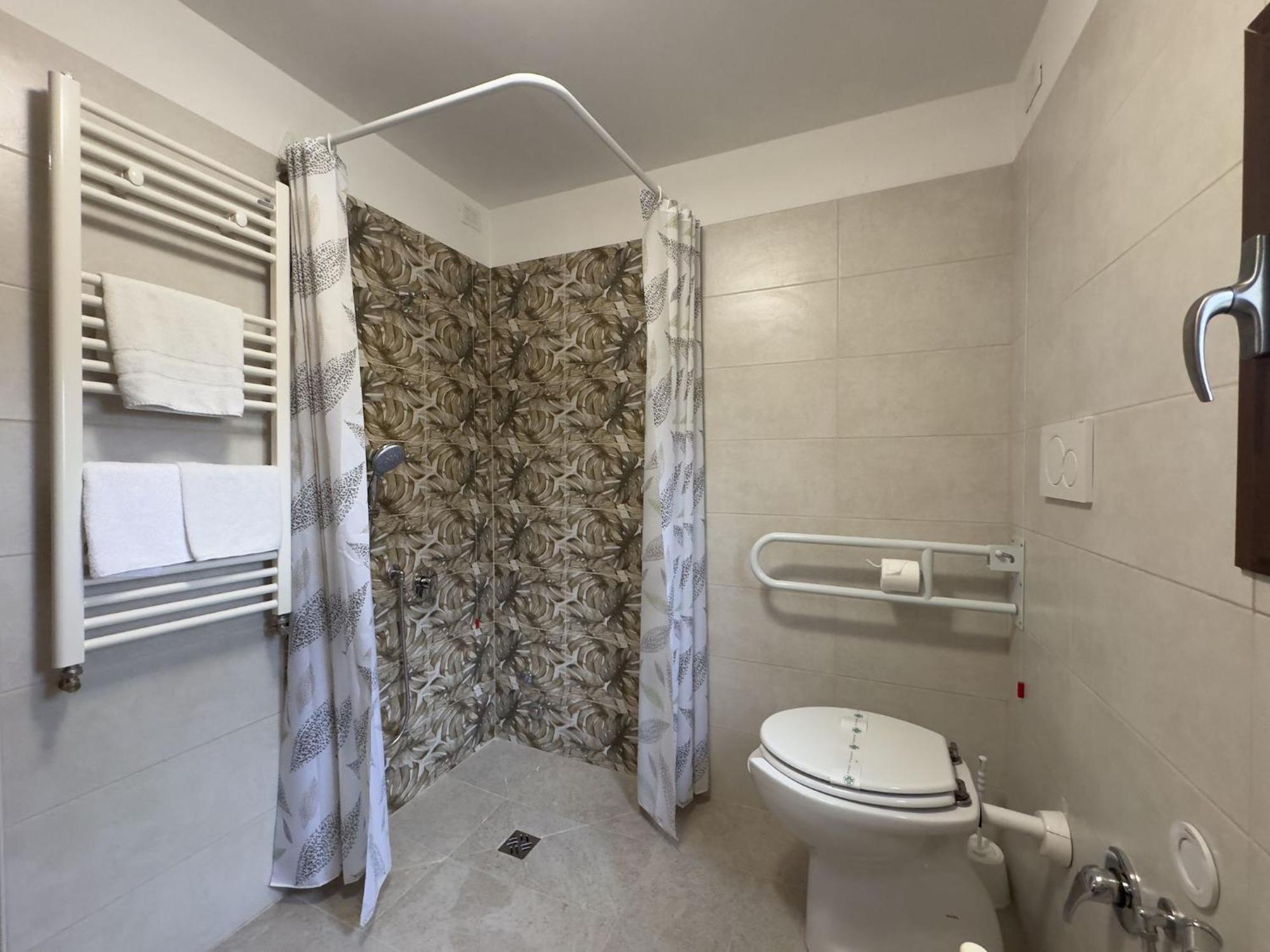 Hotel Villa Robinia 겐자노 디 로마 외부 사진
