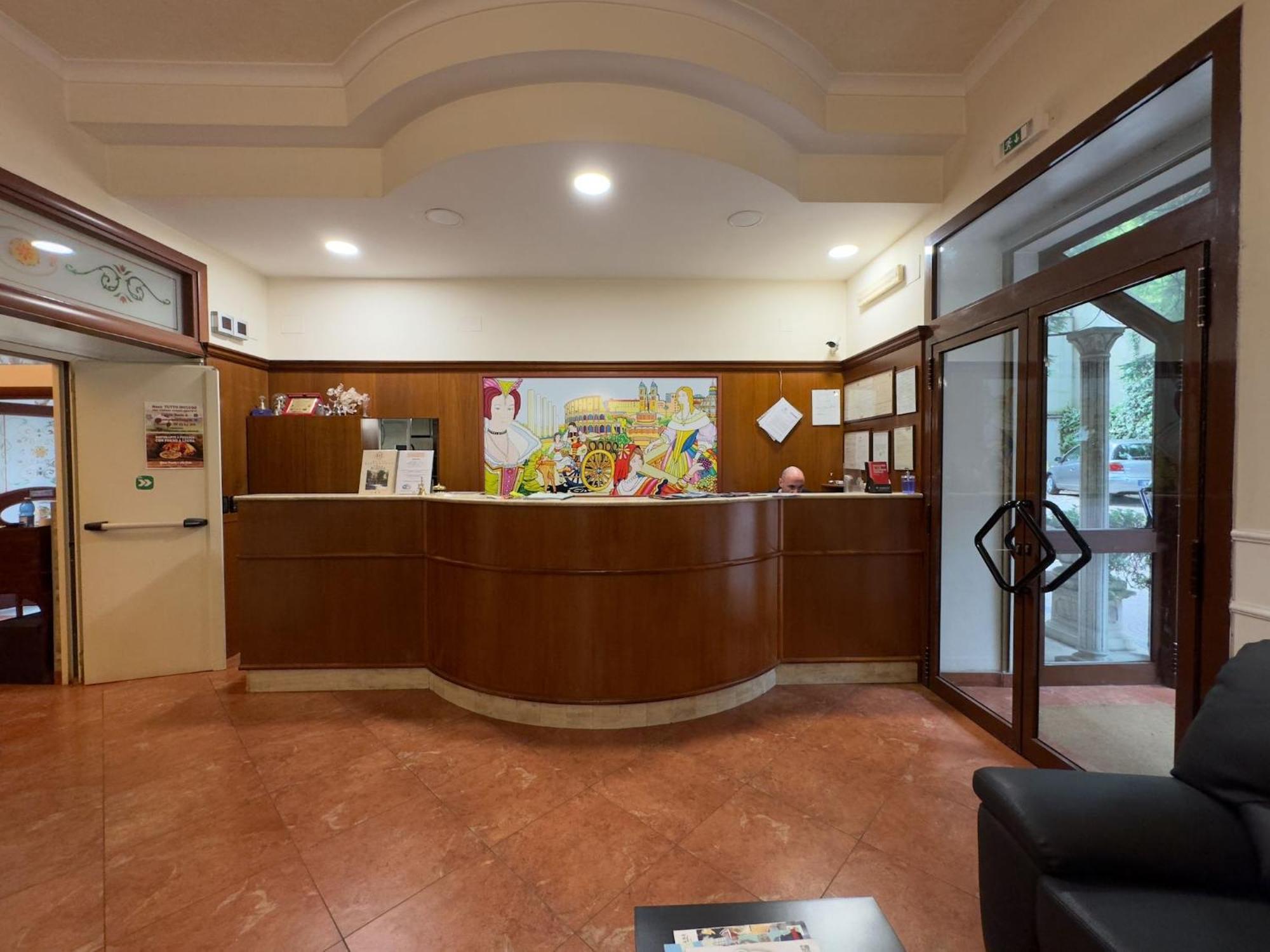 Hotel Villa Robinia 겐자노 디 로마 외부 사진
